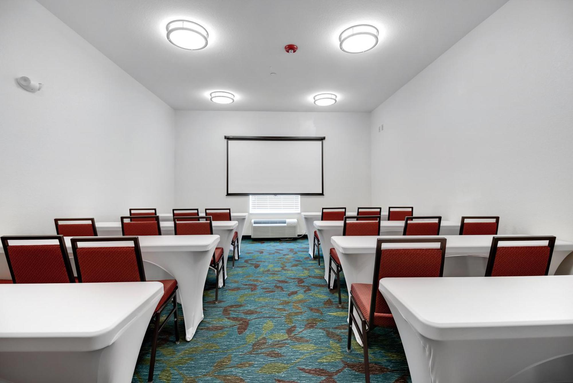 Candlewood Suites Waco By Ihg Экстерьер фото