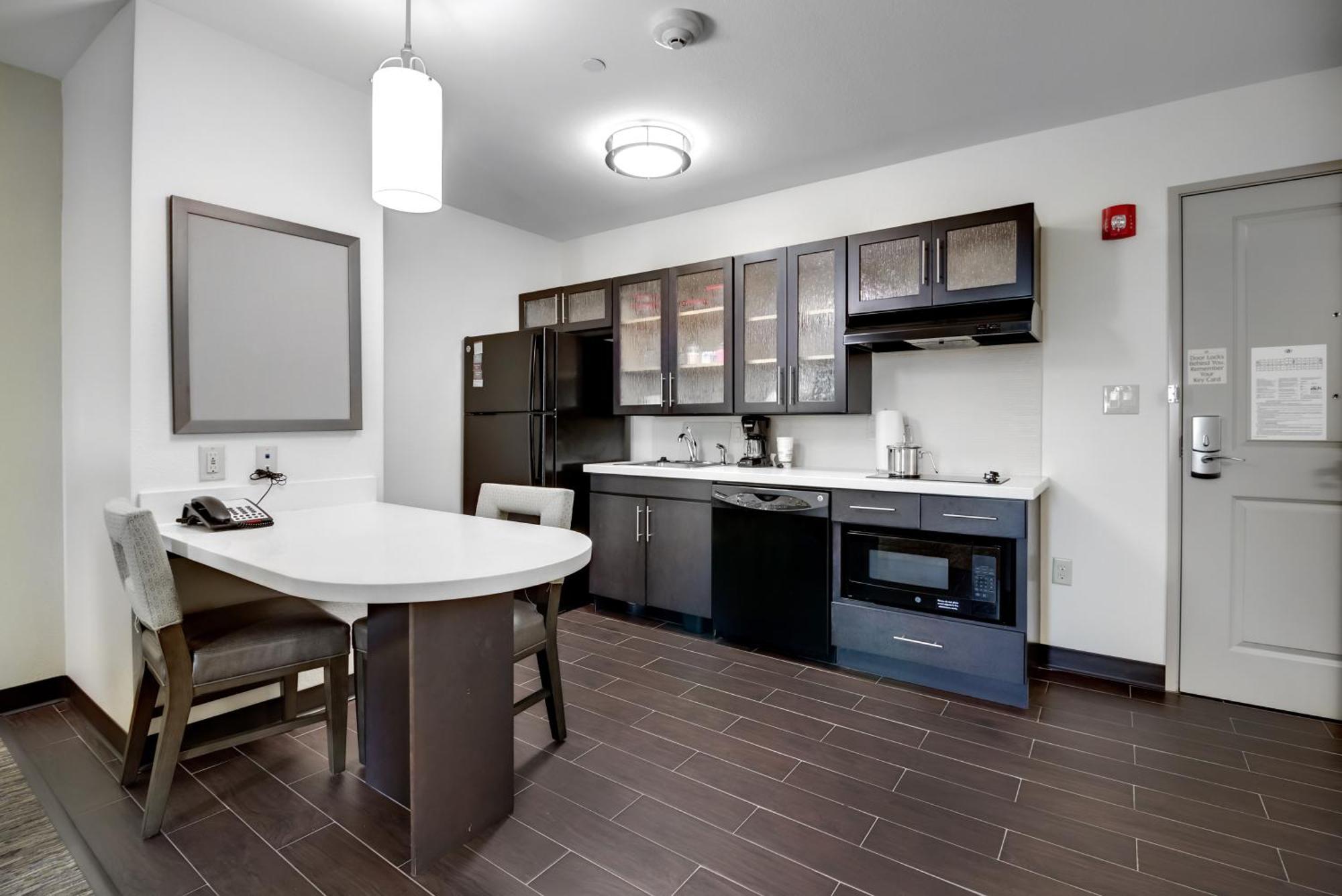 Candlewood Suites Waco By Ihg Экстерьер фото