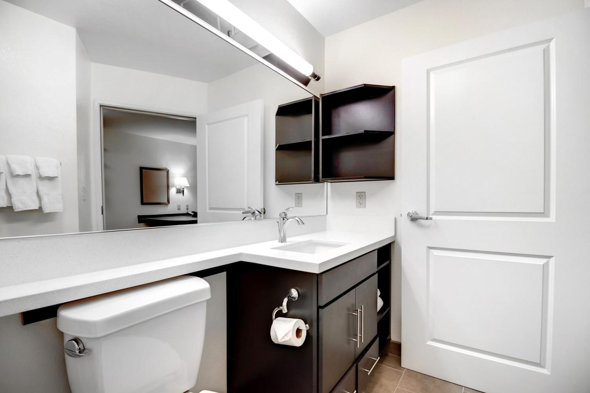 Candlewood Suites Waco By Ihg Экстерьер фото